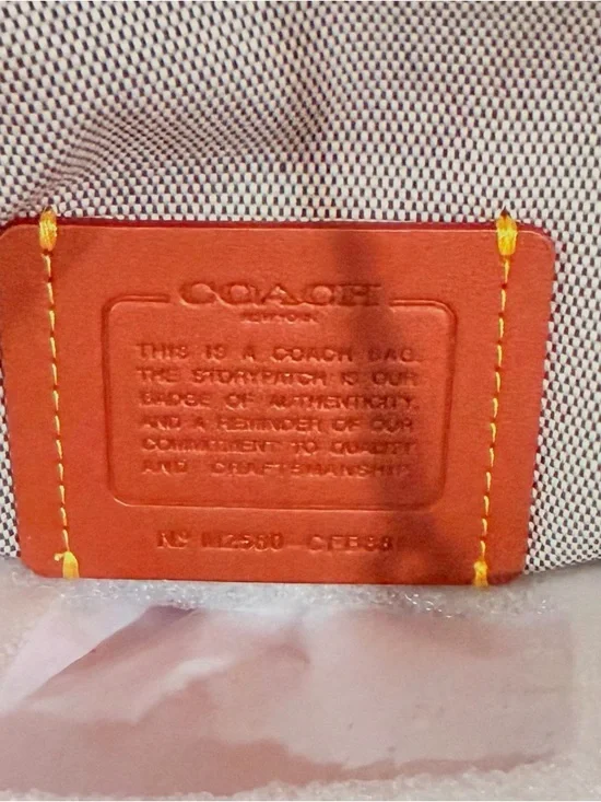 Coach Kisslock Pouch 20 with Gold Hardware NWT - Picture 7 of 8